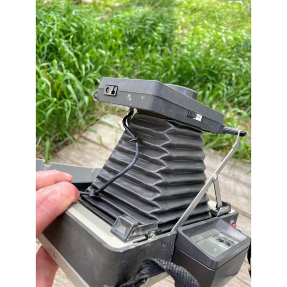 Vintage 1960s Polaroid 104 Land Camera Untested Collectible Decor - Picture 8 of 16